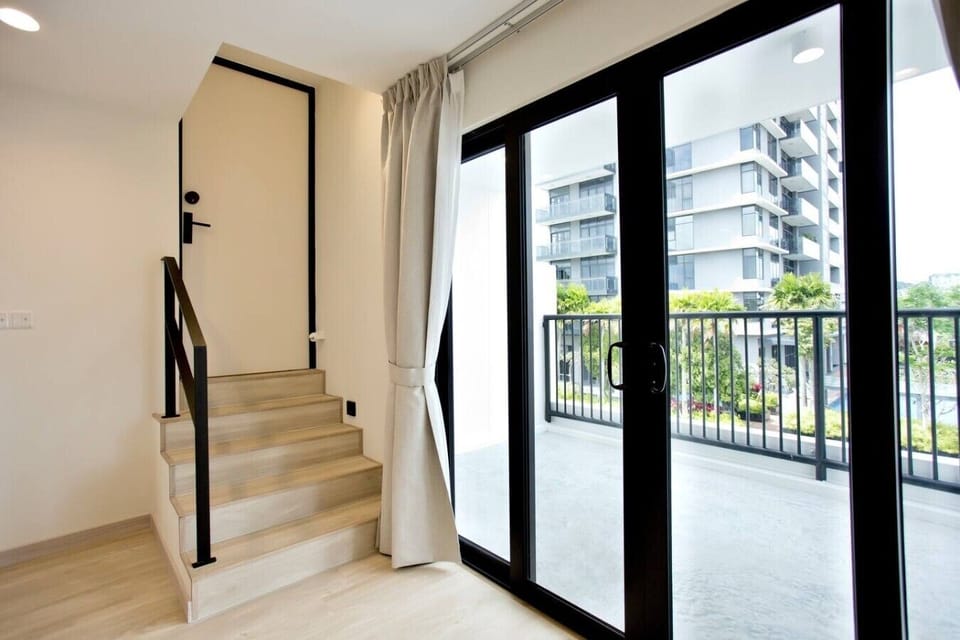 Door to balcony.