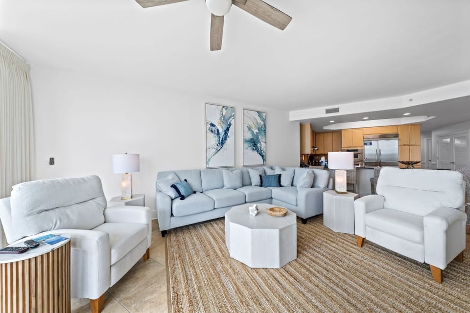 Caribe 901D Living Room