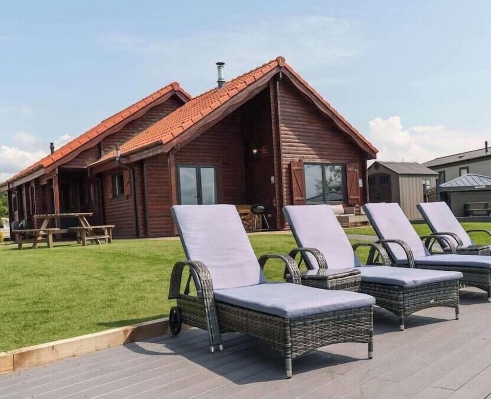 Sun Loungers 