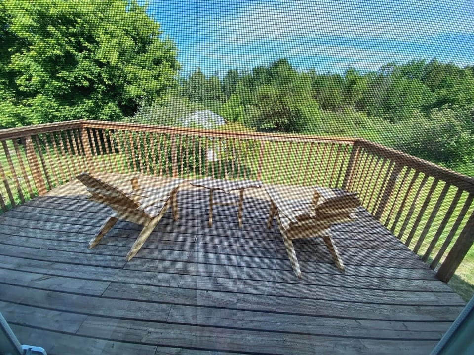 Comfortable deck - perfect for morning coffee in the sun or shady evenings!