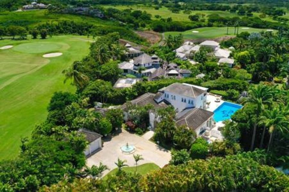 With its extensive grounds Mango Walk is a spacious property with a private pool, gazebo, games room and shared tennis courts.