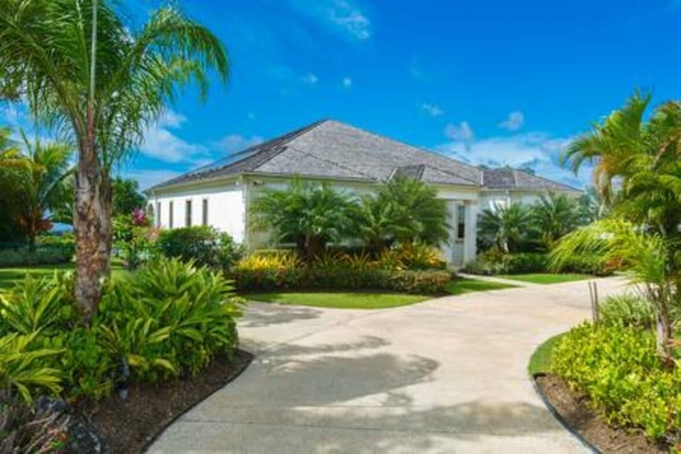 Elysium is situated within the prestigious Royal Westmoreland estate and benefits from sweeping Caribbean sea views, 24 hour security, Full Royal Westmoreland membership, along with access to Mullins Beach Club.