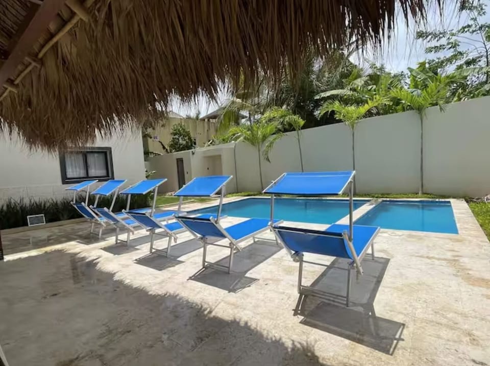 Cana Life Breeze Los Corales Residences Pool
