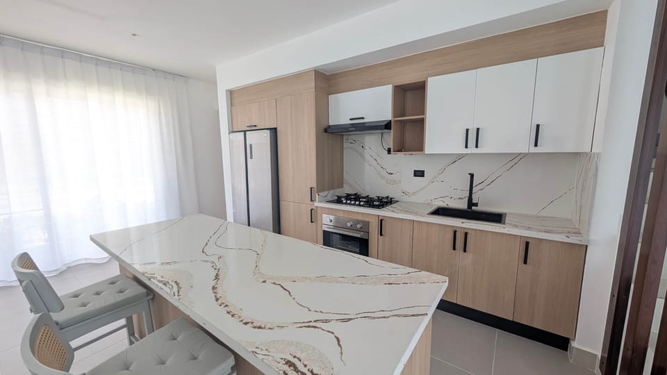 Cana Life Luxury | Vista Golf Villa Kitchen 