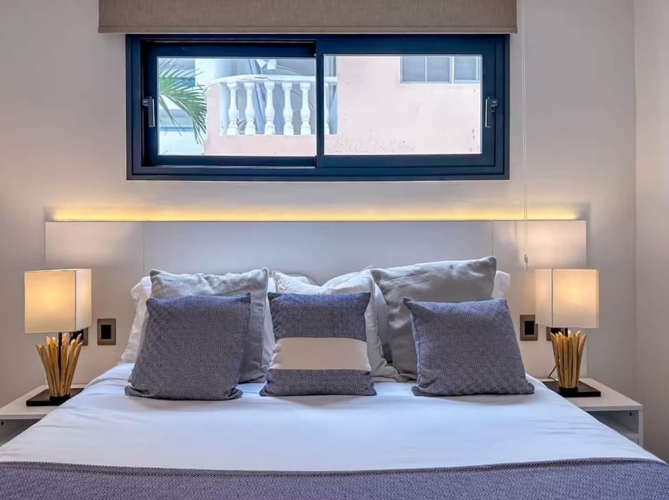 Cana Life Luxury Sandy Toes Beach Condo (14)