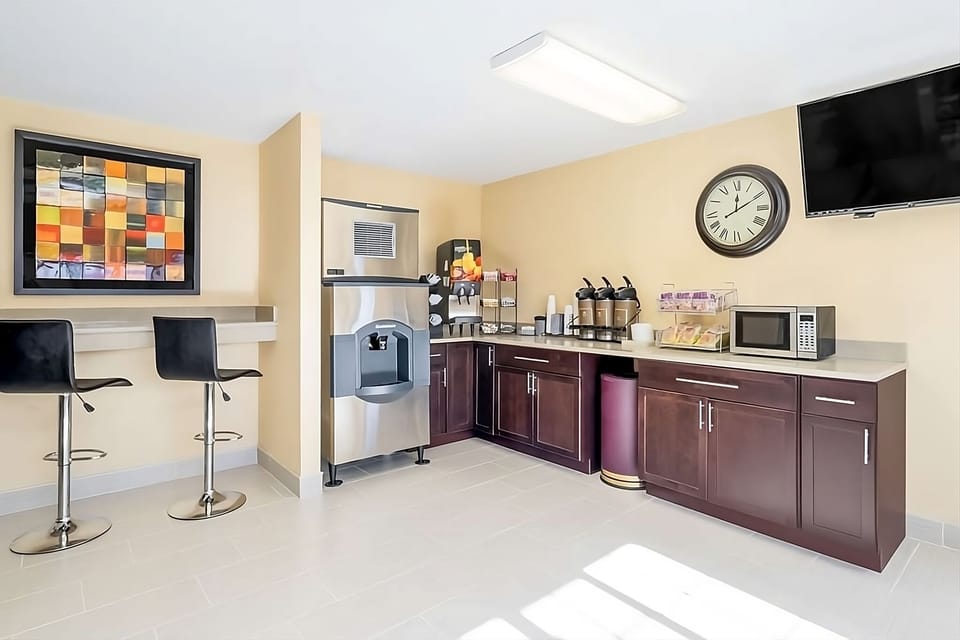Free Breakfast Area