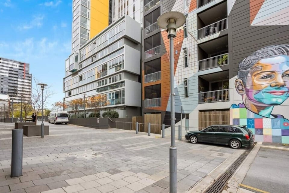 Located in the heart of Adelaide CBD, surrounded by restaurants, cafes and entertainment.