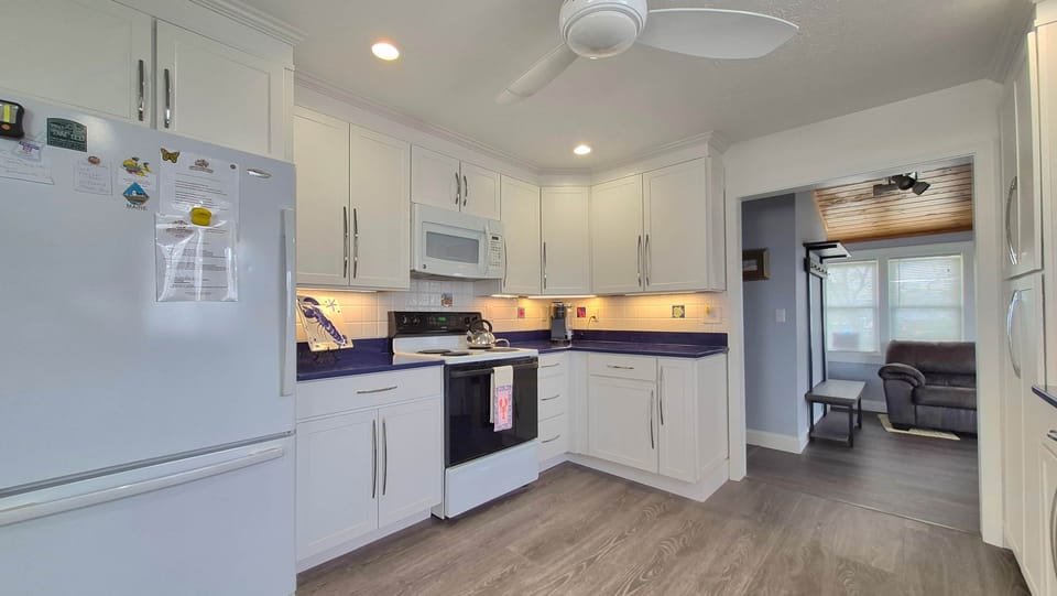 Fully equipped and stocked kitchen