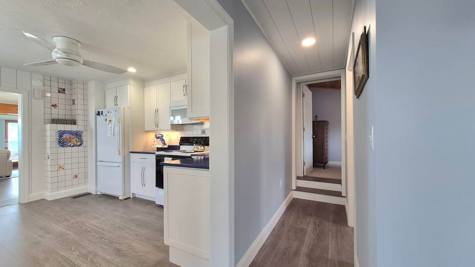 Access to bathroom and bedroom wing