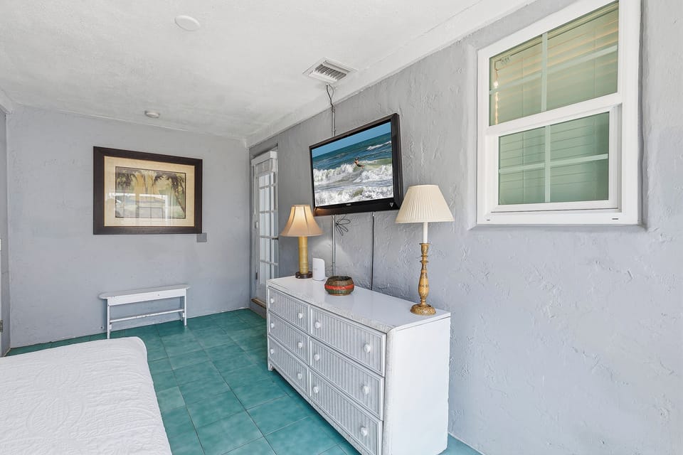 Twin Bedroom Storage + TV