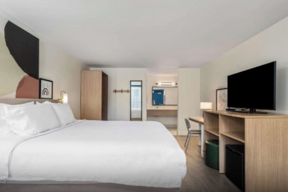 Bedroom. Interior and views may vary based on location and availability