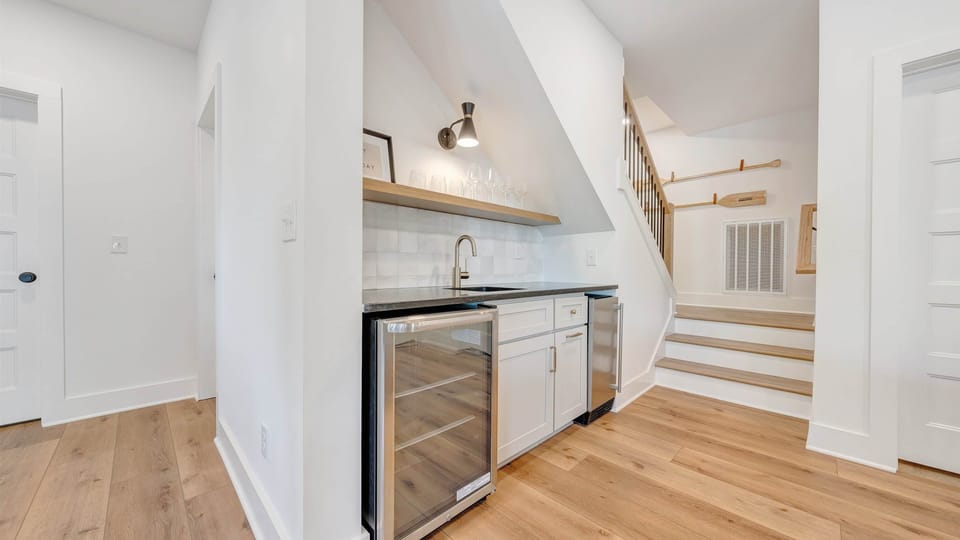 Lower Wet Bar