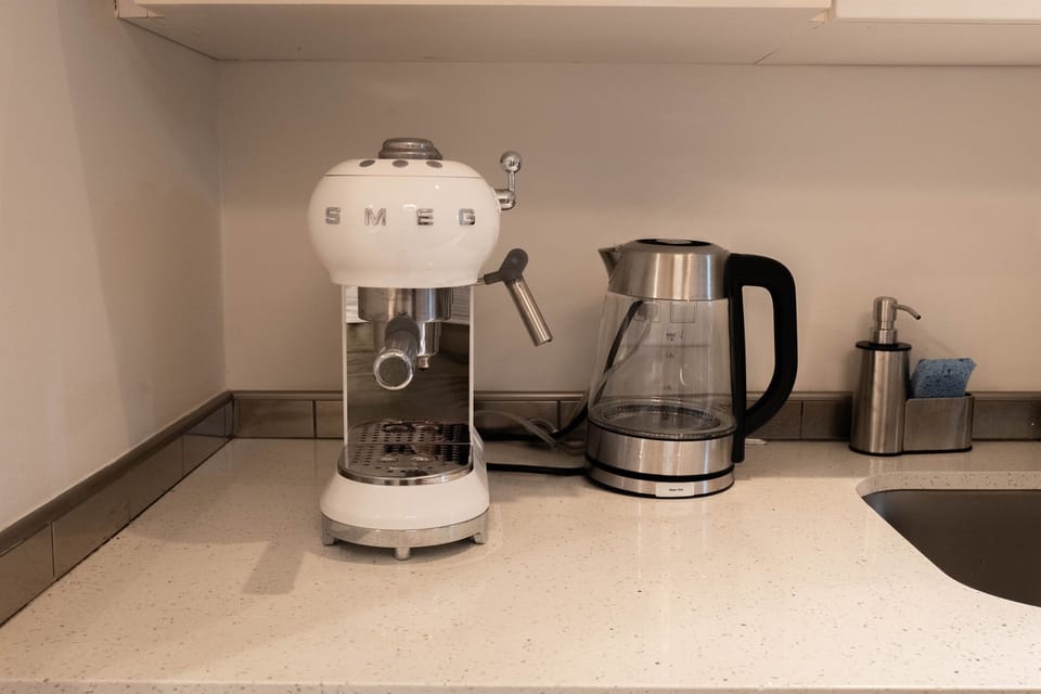 Espresso machine and electric kettle