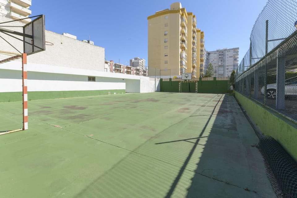 Sport court