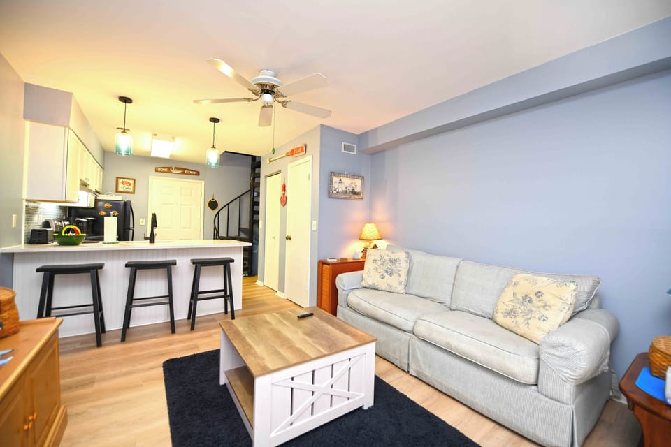 LIVING-AREA