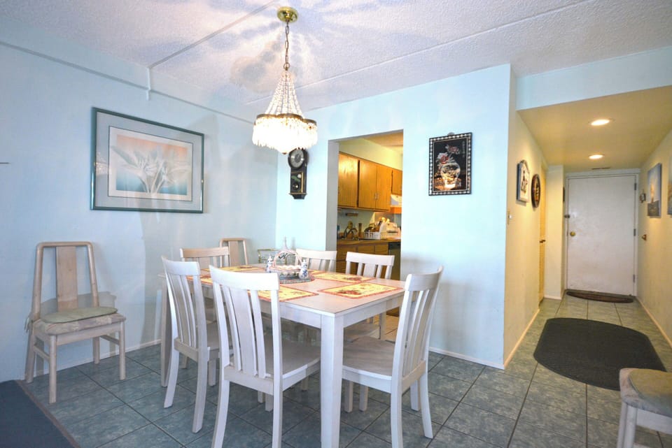 DINING-AREA