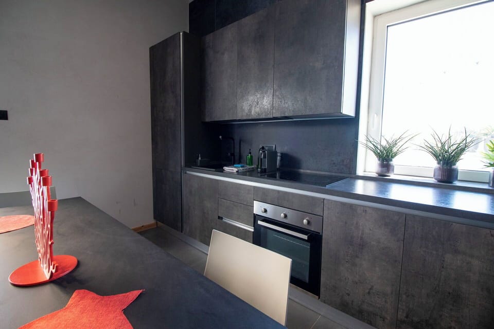 Dining Room, Kitchen