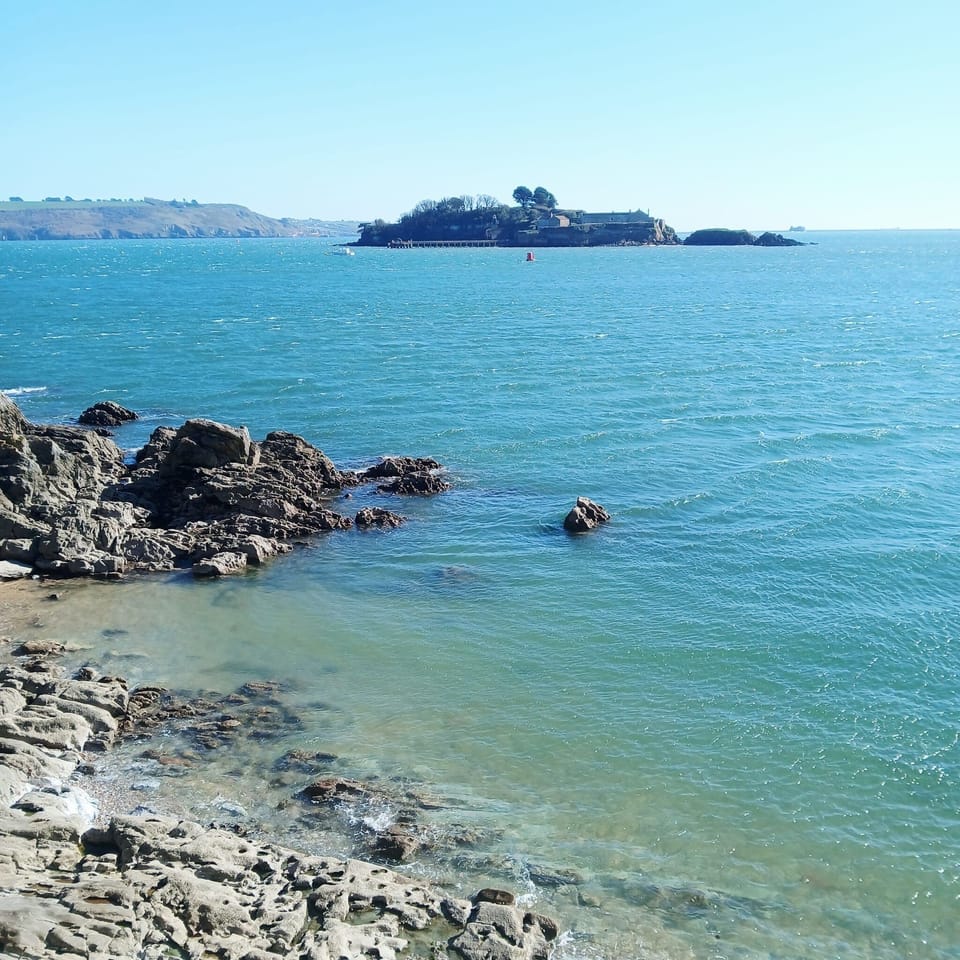Drakes Island