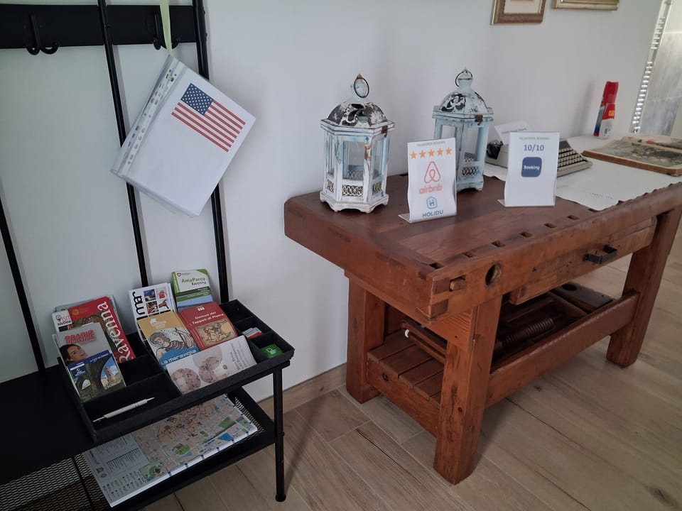 Villaverde: Ravenna Center, 800m from UNESCO Sites – Elegant Oasis with Garden & Private Parking Apartment in Ravenna