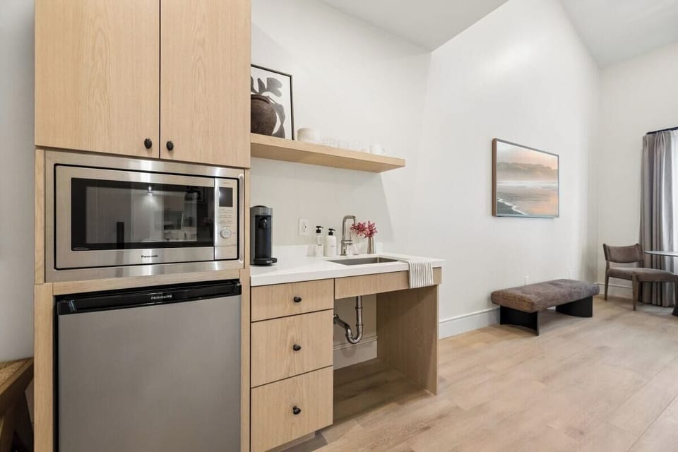 Kitchenette with Nespresso Coffee Machine and Mini Fridge - No Stove
