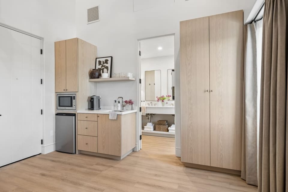 Kitchenette with Nespresso Coffee Machine and Mini Fridge - No Stove