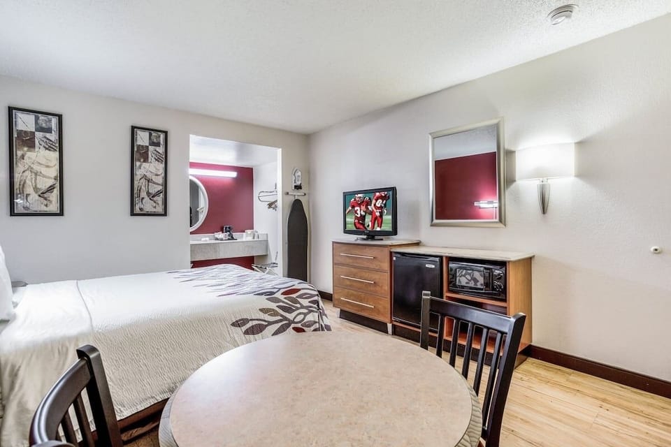 Bedroom. Interior and views may vary based on location and availability.