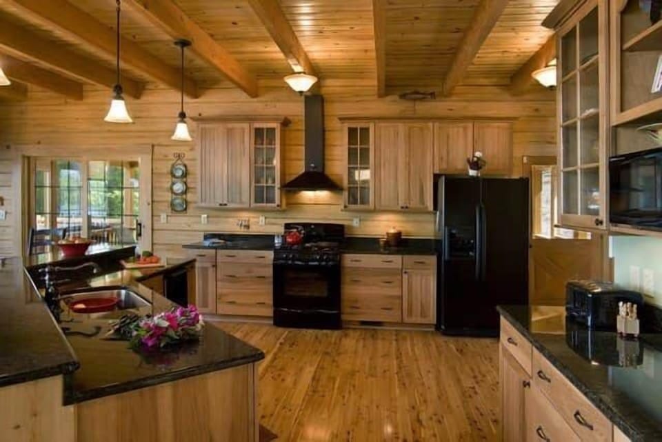 Fantastic Kitchen in Luxry Waterfront Log Home