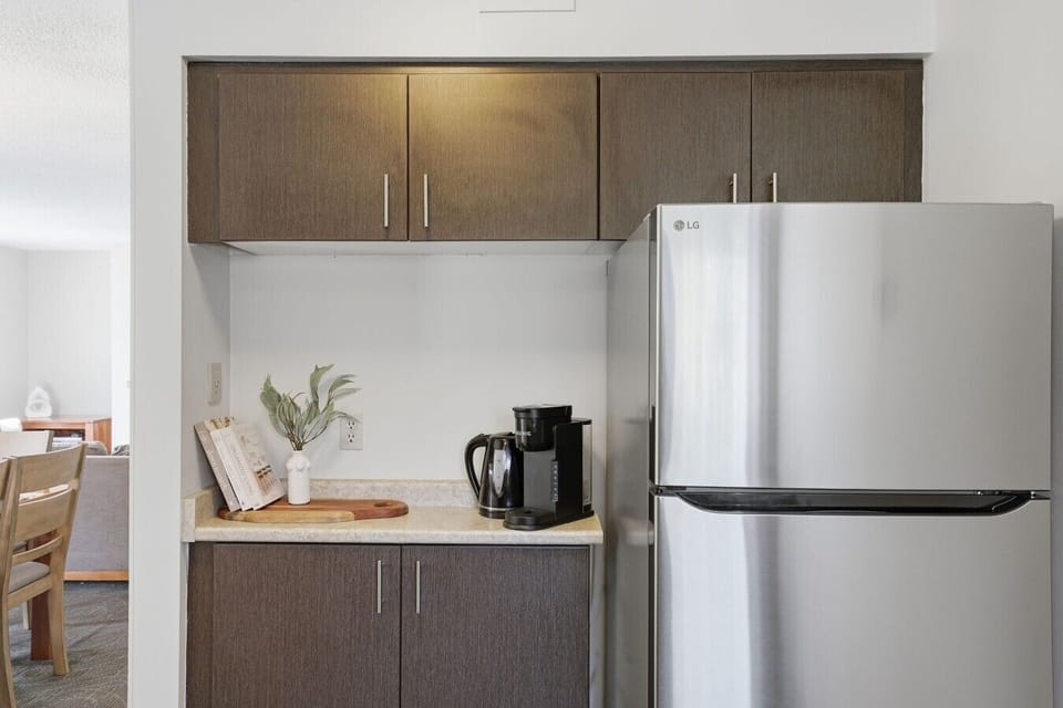28-web-or-mls-169 Jozo Weider Blvd 114-28