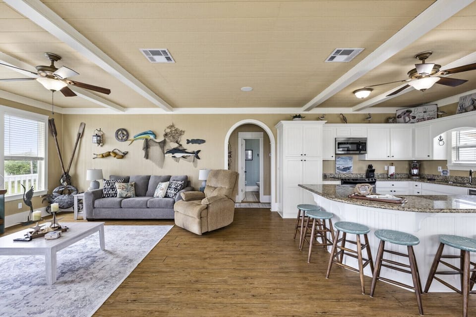 Easy mornings and laid-back dinners start right here.