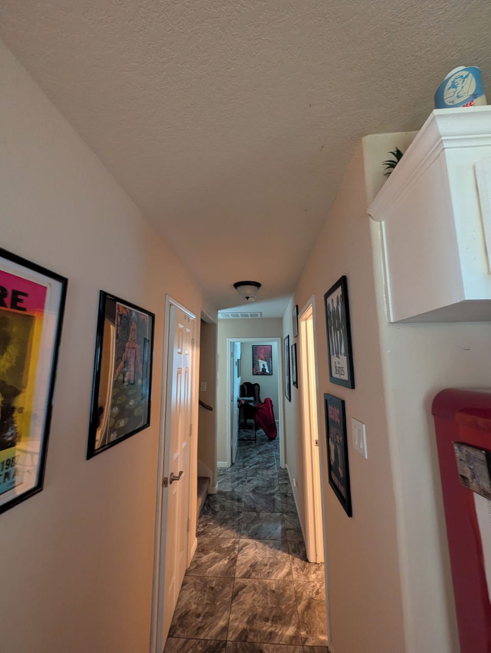 Hallway picture showing the ceiling.