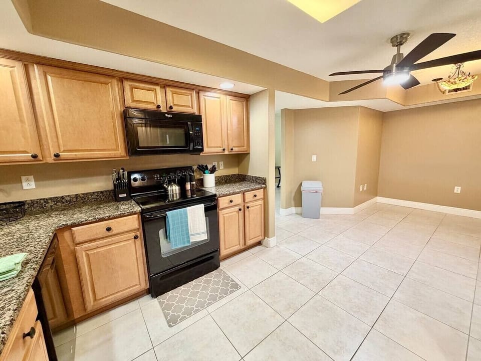 Kitchen & Open Area