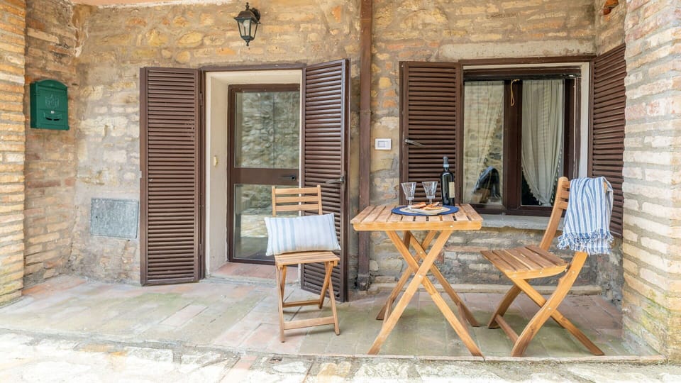 Balcony / Terrace / Patio
