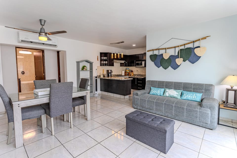 Condo - Image 5