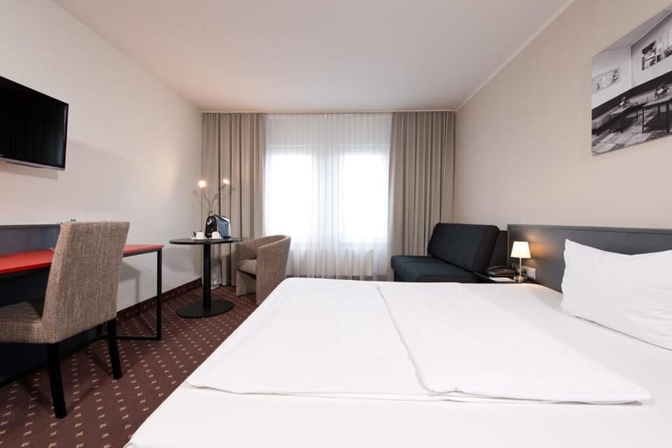 Bedroom. Interior and views may vary based on location and availability.