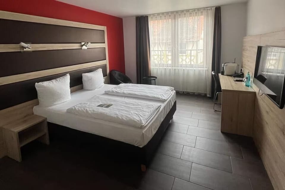 Wake up to daylight in a spacious double room.