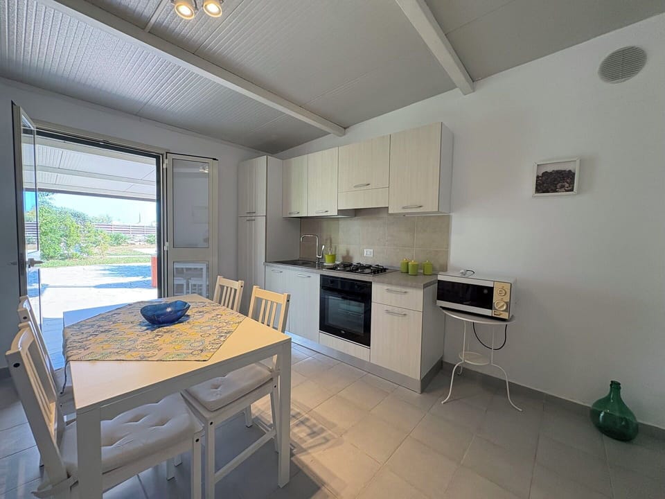 Autumn, Kitchen, Spring, Summer
