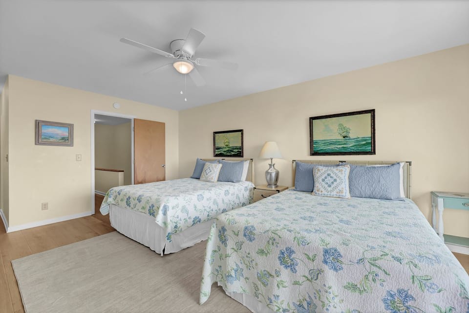 Top floor oceanside bedroom
