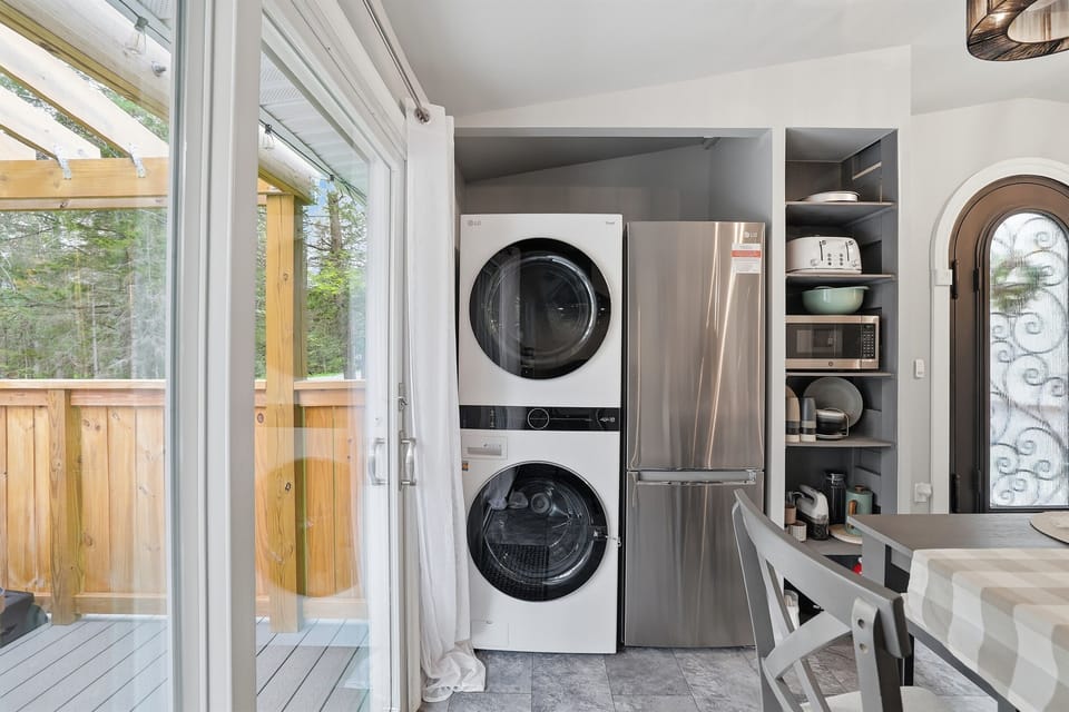 Wash and dry your clothes throughout your stay. Perfect for stays with kids who love running around the backyard.