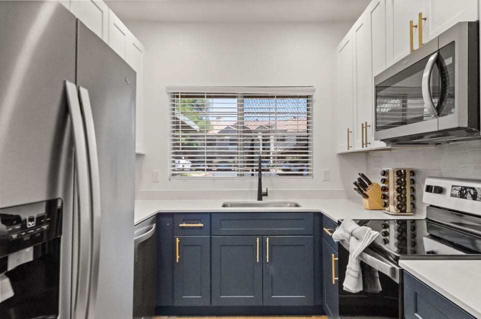A functional kitchen and dining space perfect for preparing simple meals