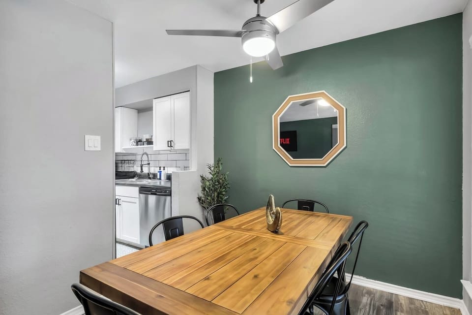 Bright and cozy dining space ideal for meals before heading to AT&T Stadium or enjoying a relaxed dinner after events. Perfect for couples, families, or small groups.
