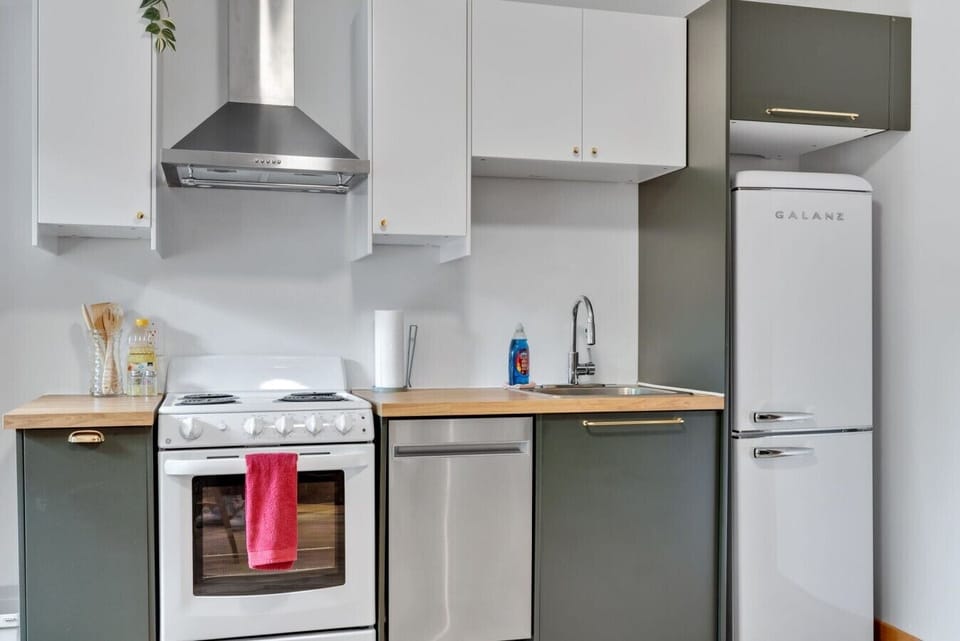 Full kitchen for all your need
