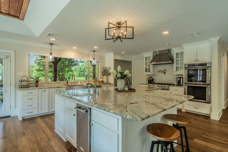 Large center island perfect for meal prep or casual dining.
