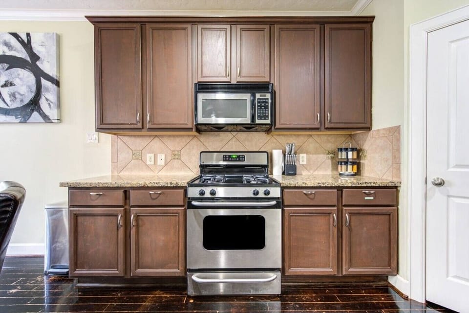 Fully equipped kitchen