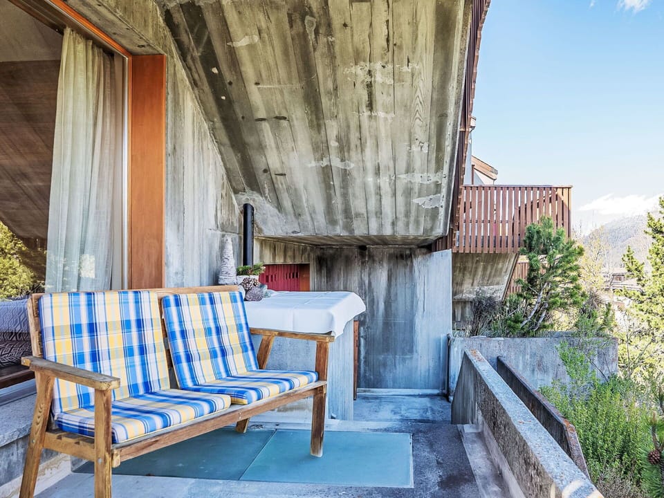 Balcony, Design, Hardwood, Daylighting, Plank