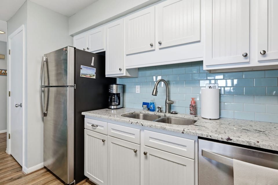 Well equipped, updated kitchen 