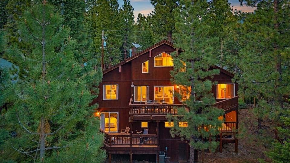 Cozy cabin with forest views