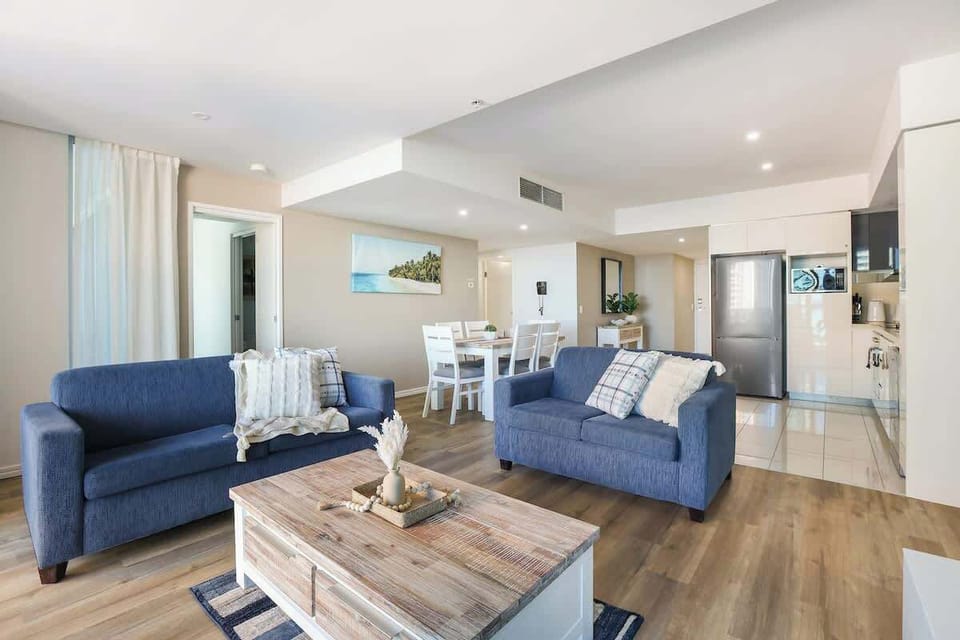 Open plan lounge and kitchen