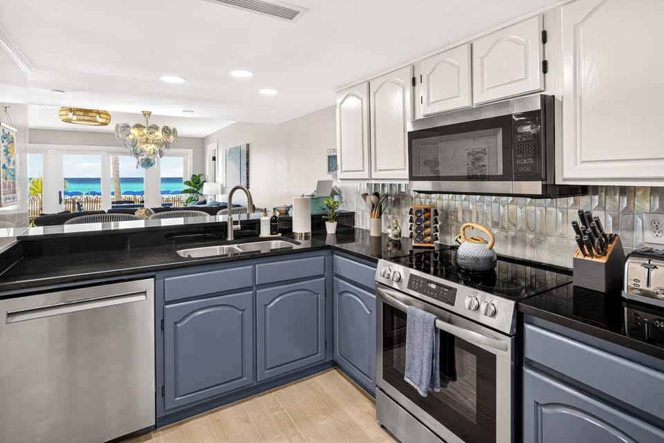 Kitchen is fully stocked! Air fryer, crockpot, new pans, spices, and more!