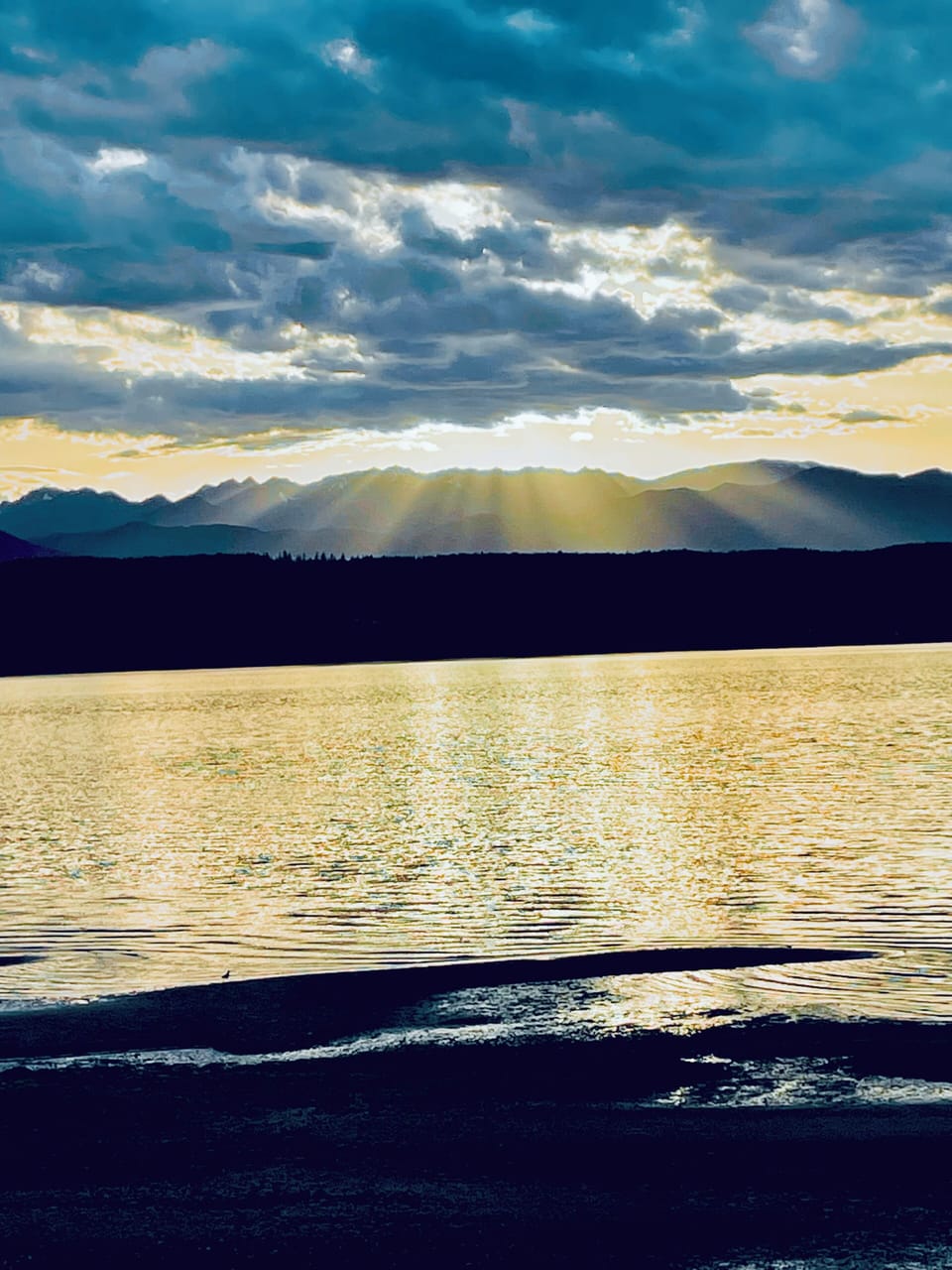 Gorgeous evening on the Hood Canal as seen from the cottage 