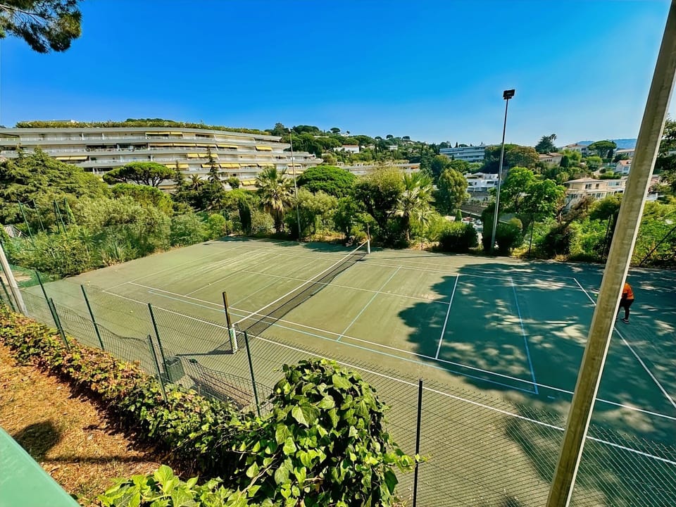 Sport court